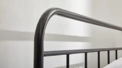 Bed Alex 2-persoons -Bedden Verkoopwinkel Bed Alex zwart 3