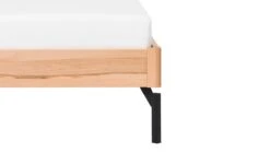 Karlsson Bed Sky Met Hoofdbord Hout En Poten Metaal -Bedden Verkoopwinkel Bed Sky beuken met hoofdbord hout en poot metaal 1