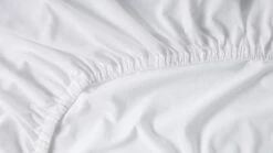 Hoeslaken B Bright Jersey Splittopper -Bedden Verkoopwinkel Hoeslaken Jersey splittopper wit 2