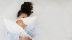 Nieuwe uitgaven -Bedden Verkoopwinkel Hoofdkussen Ducky 1400 gram 1