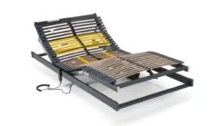 Bedden Verkoopwinkel 28 Lattenbodem Bossflex 600 Elektrisch Verstelbaar Bedraad